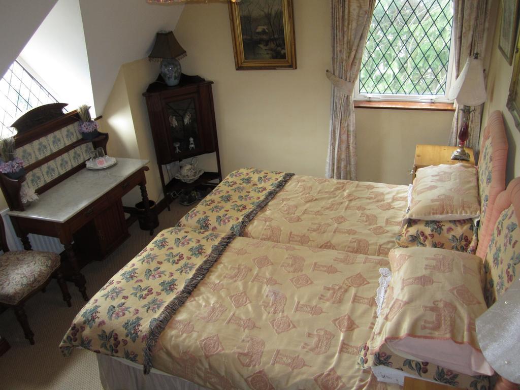 Killyon Guest House نافان الغرفة الصورة