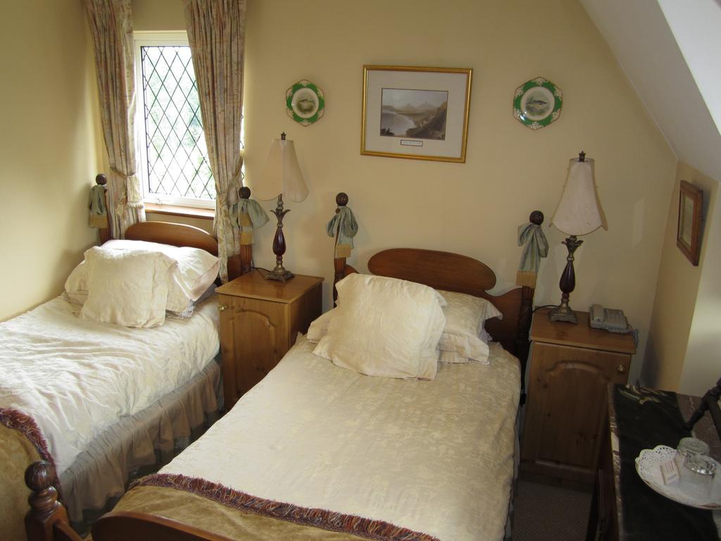 Killyon Guest House نافان الغرفة الصورة