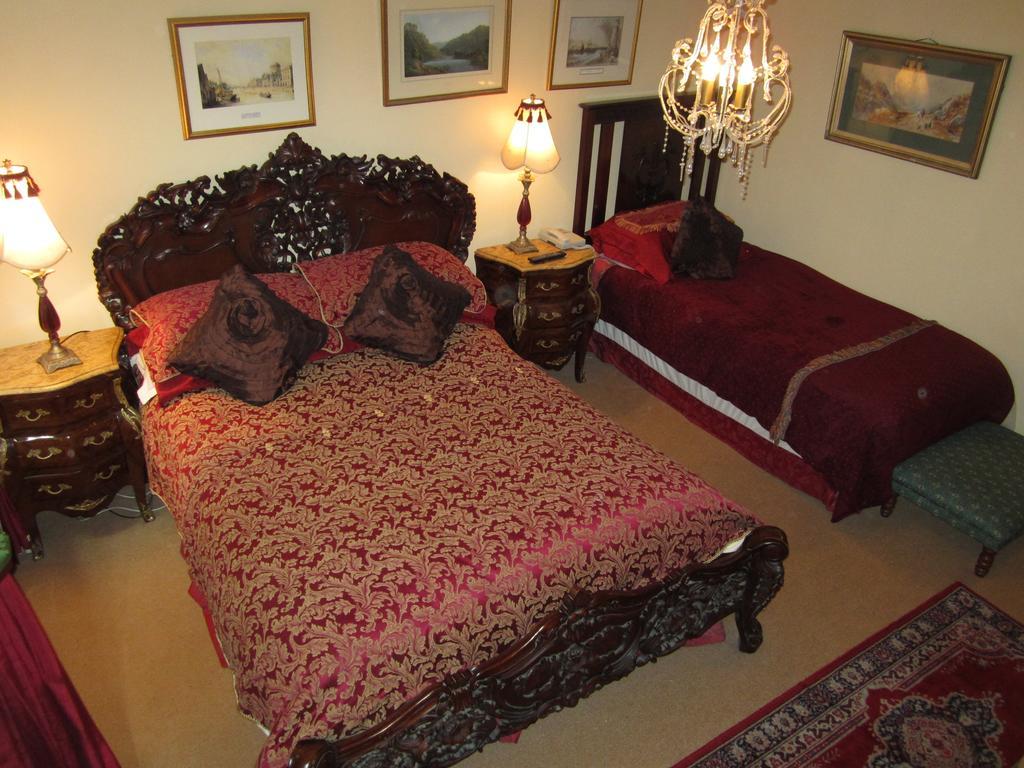 Killyon Guest House نافان الغرفة الصورة